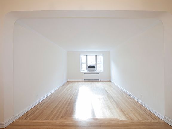 4th image of 77-15 113th St #M2