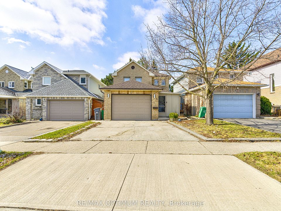1st image of 5 Roehampton Cres