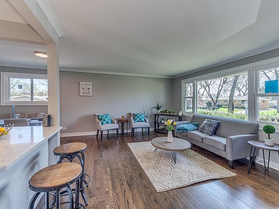 5th image of 702 Elderberry Ln