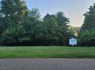 2785 Nesmith Lake Blvd, Akron, OH 44314