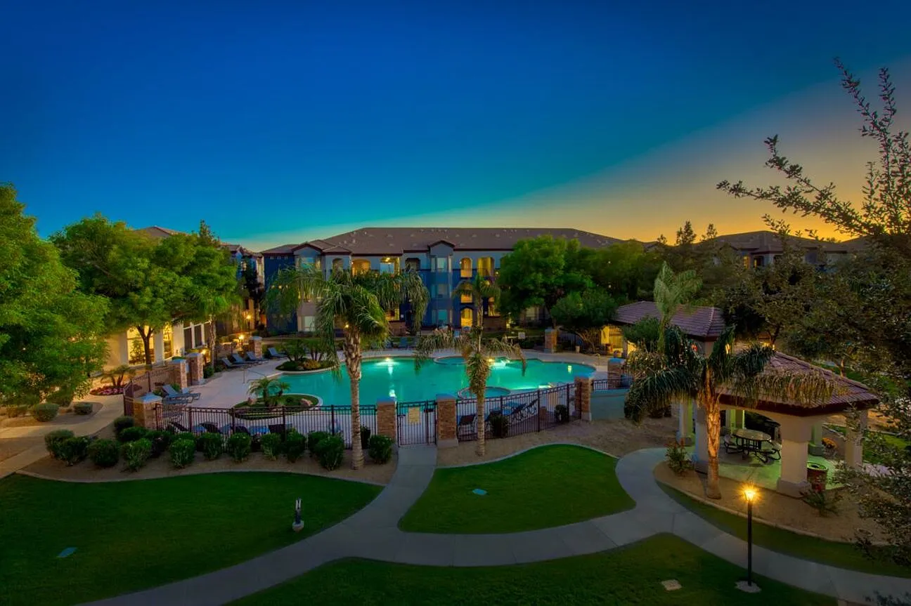 The Villas at Camelback Crossing — Photo 1