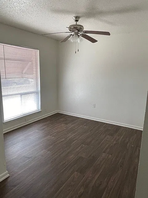 Chevy Chase Apartments — Photo 4