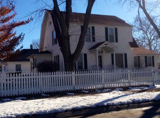 233 S Mayne St, Valley, NE 68064