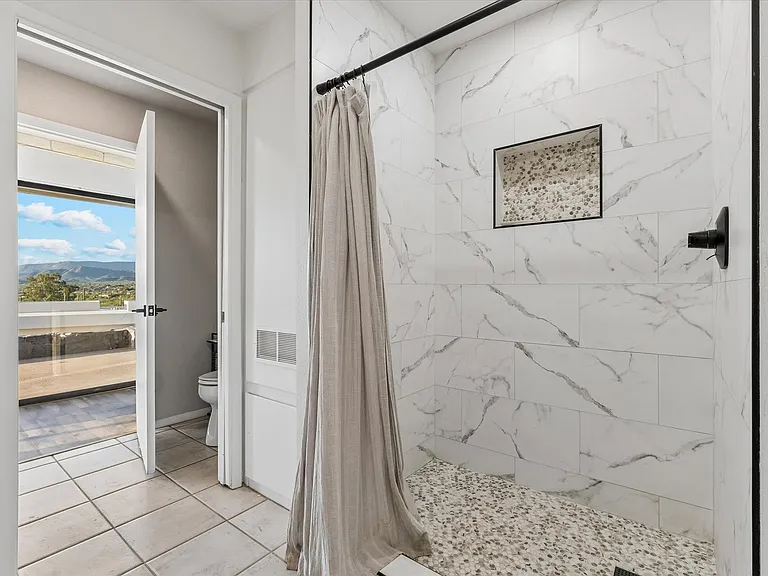 6095 E Blue Ridge Dr — Photo 22