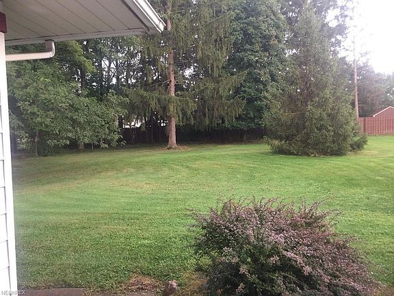2nd image of 18203 Bonnie Ln