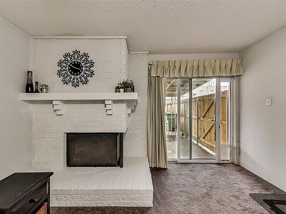5th image of 2918 Bonanza Ln