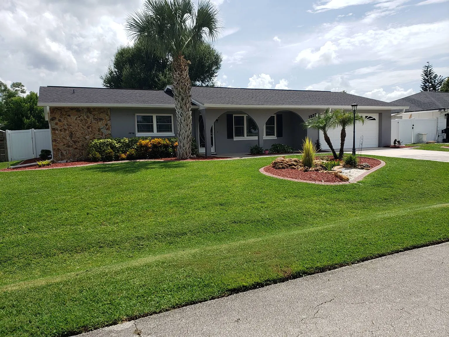 2 bed, 2.5 bath, 1540 sqft, $2,050 — Photo 3