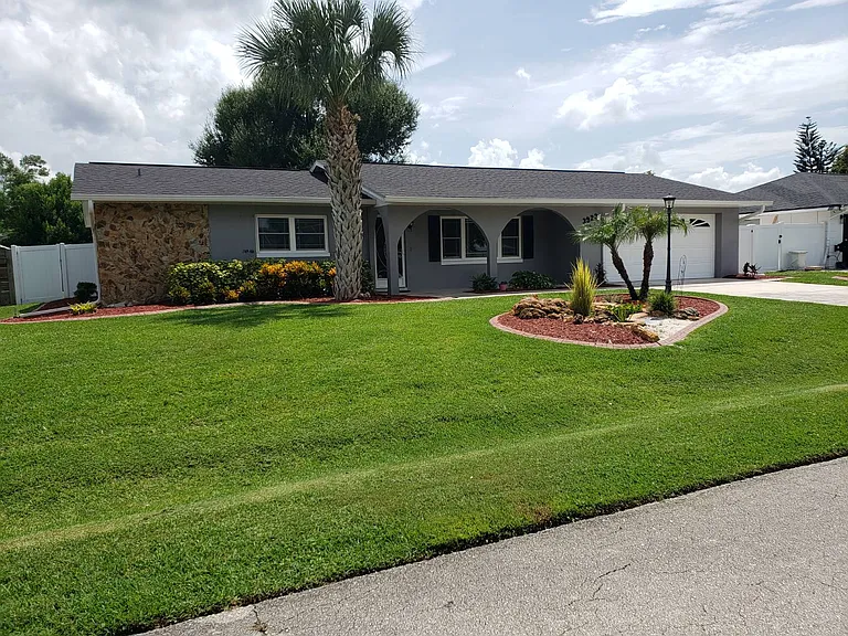 3923 Santiago St — Photo 3