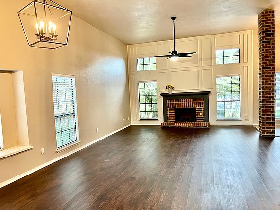 3rd image of 4223 Arbor Creek Dr