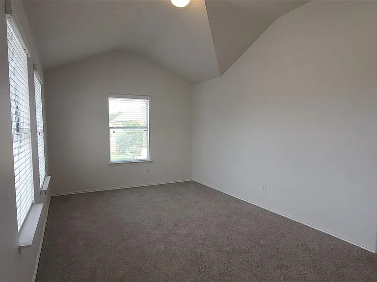 2802 Shearwater Bend Dr — Photo 9
