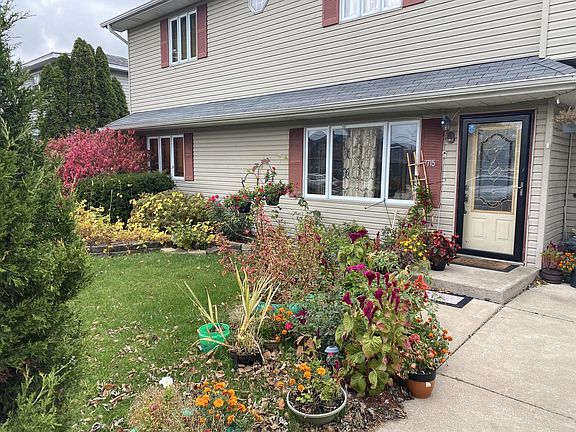 3rd image of 8715 Sayre Ave