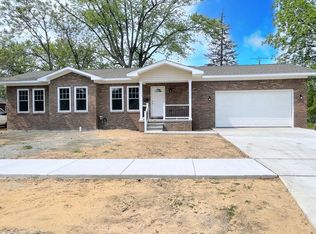 31450 Birchwood St, Westland, MI 48186