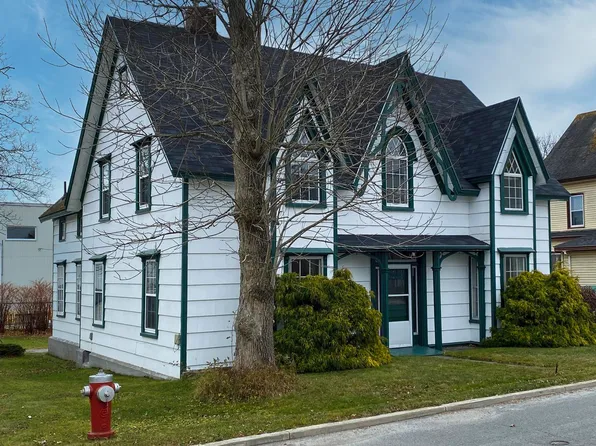 20 North St, Lockeport, NS B0T 1L0