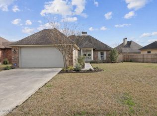 205 Rivergrass Dr, Lafayette, LA 70508