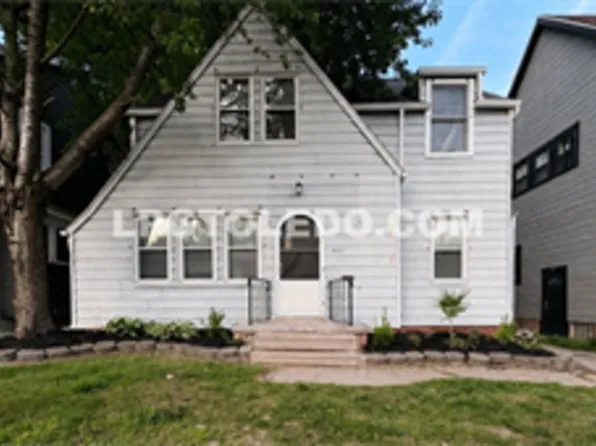 4032 Parrakeet Ave, Toledo, OH 43612