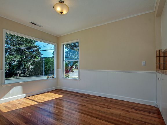 4th image of 226 Bayona Dr