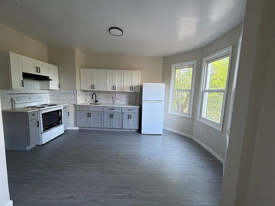 1st image of 219 Chadwick Ave #2R