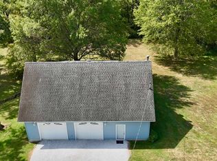 602 S 4th St, Dahlgren, IL 62828