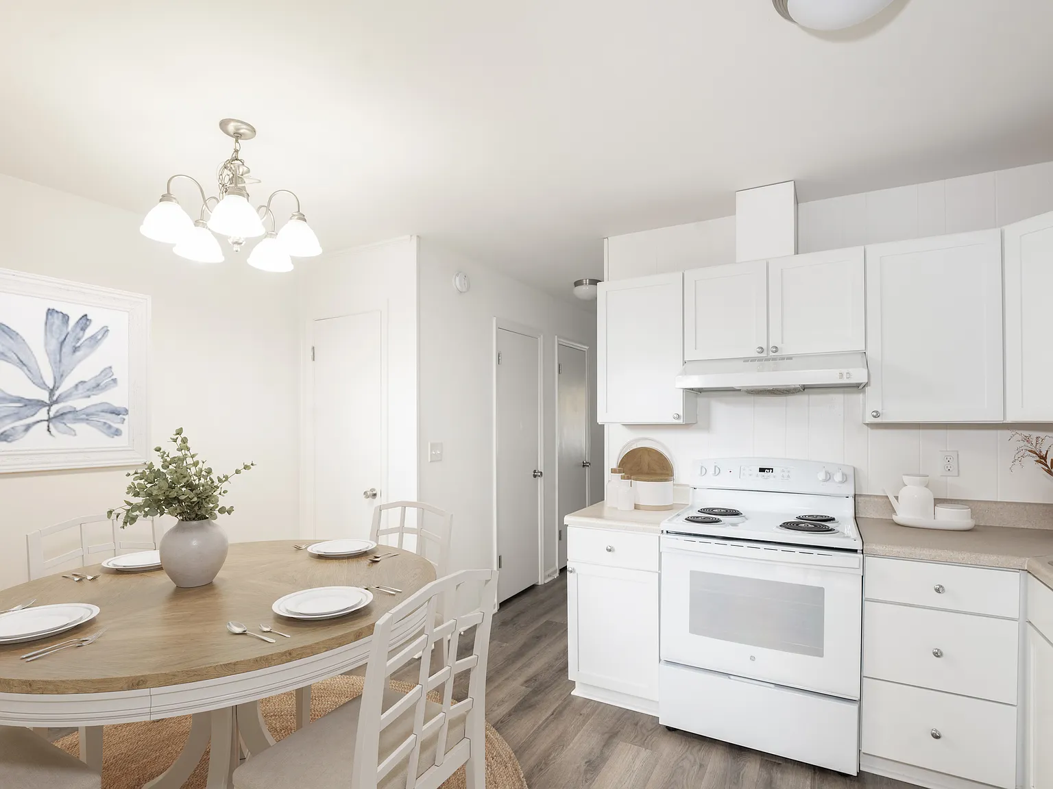 2 bed, 1.5 bath, 1088 sqft, $1,700 — Photo 4