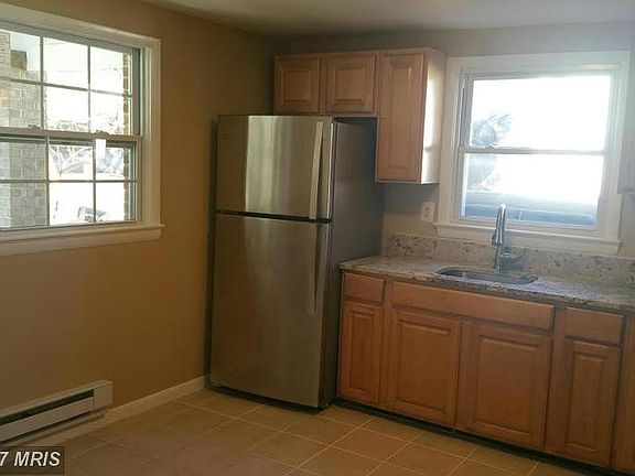 4th image of 612 Nova Ave