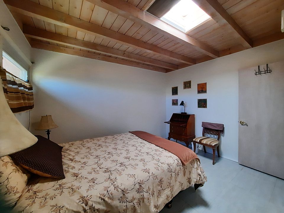 1st image of 304 Alta Vista St #A