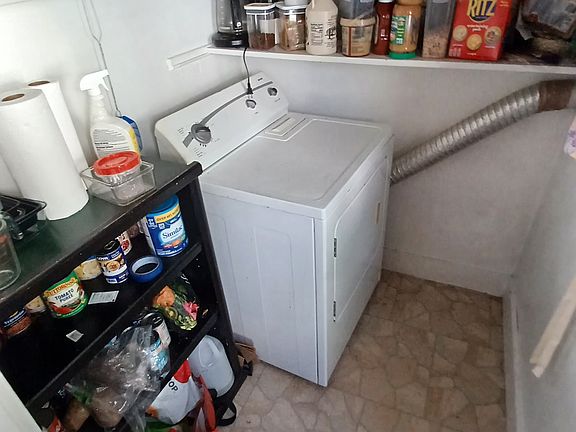 3rd image of 26 Cummings Ave #1