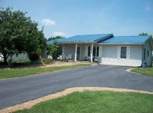 625 Old Snapps Ferry Rd, Chuckey, TN 37641