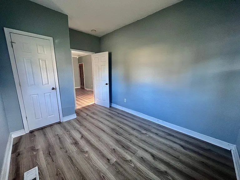 1600 Park Ave — Photo 22