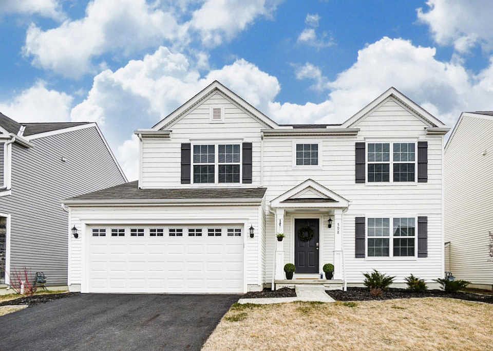 1st image of 598 Kinghurst Dr