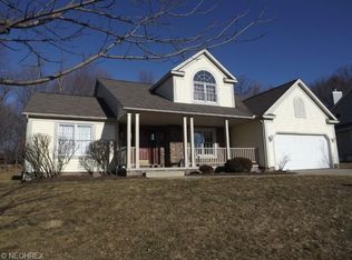 3241 Rockingham Cir NW, Uniontown, OH 44685