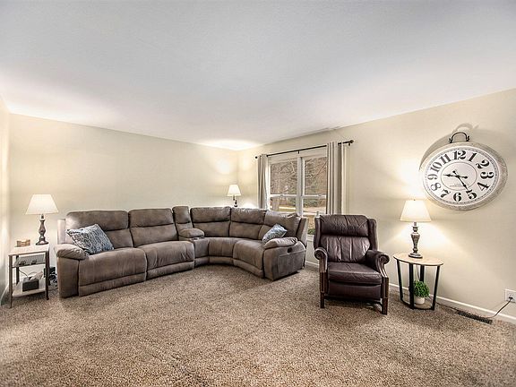 4th image of 15362 Arborwood Dr