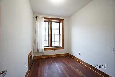 Rented by Rennit Inc.