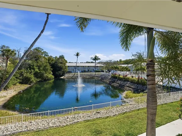 4607 Bayshore Dr APT K7, Naples, FL 34112