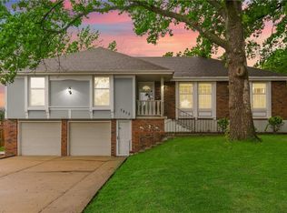 7813 E 127th Ter, Grandview, MO 64030