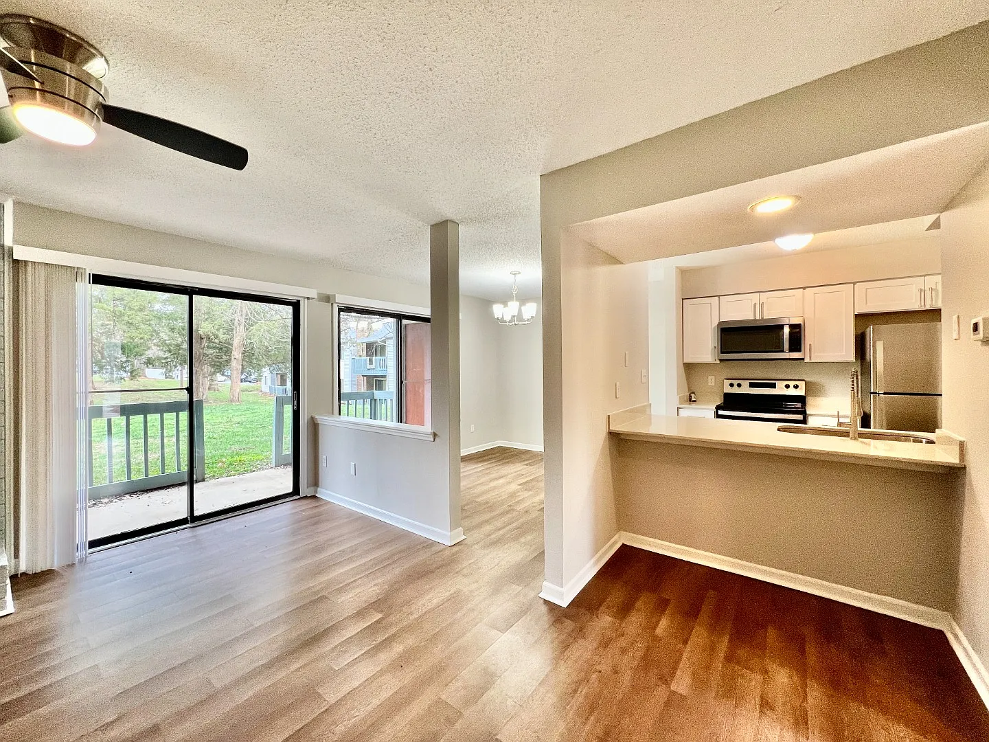 11084 Harrowfield Rd- Welcome Home! — Photo 3