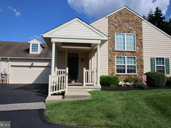 132 Arbour Ct, North Wales, PA 19454