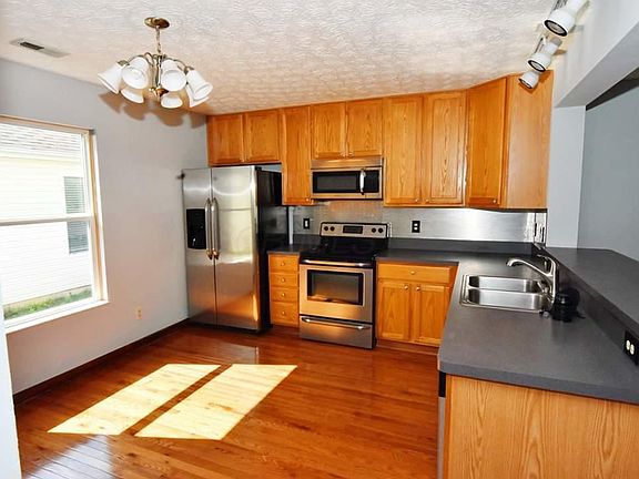 5th image of 5812 Trailwater Ln