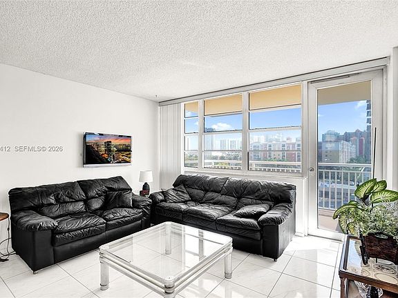 3rd image of 251 174th St APT 614