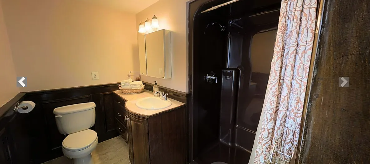 4 bed, 9999 sqft, $5,500 — Photo 3