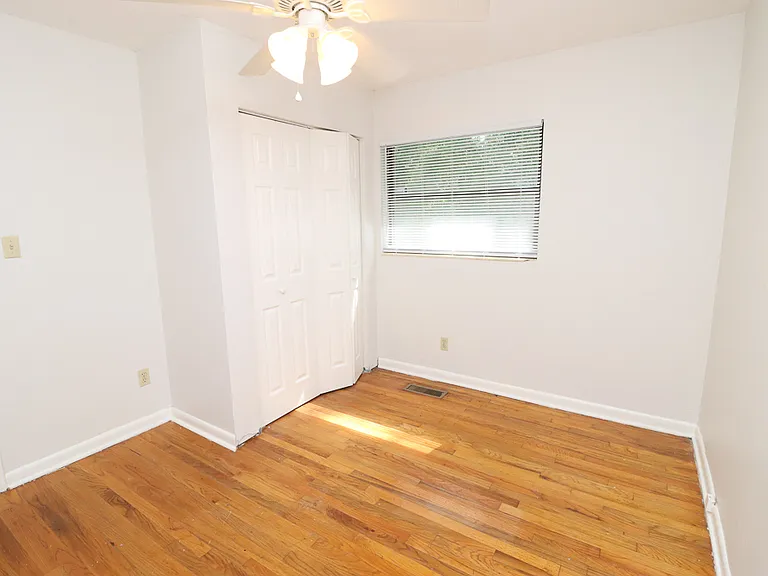 811 S Lipona Rd — Photo 13
