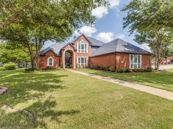 207 Stanford Ct, Heath, TX 75032