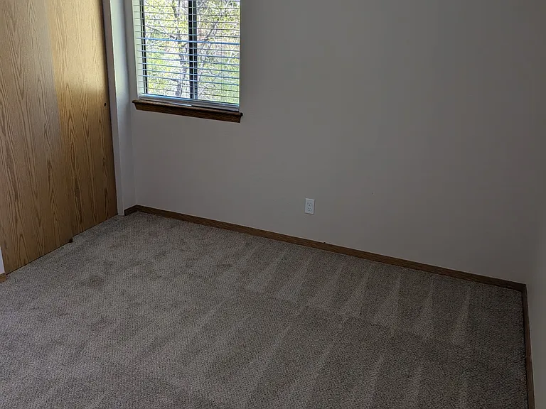 139 S Zang Way — Photo 7
