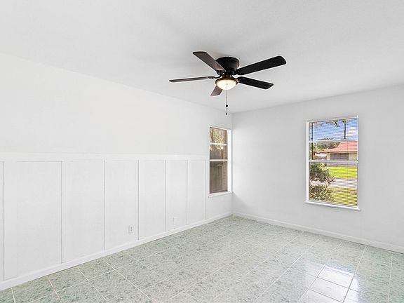 3rd image of 5702 Cain Dr