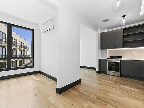 4th image of 1134 Fulton St APT 9N