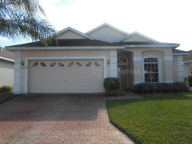 1st image of 221 High Vista Dr
