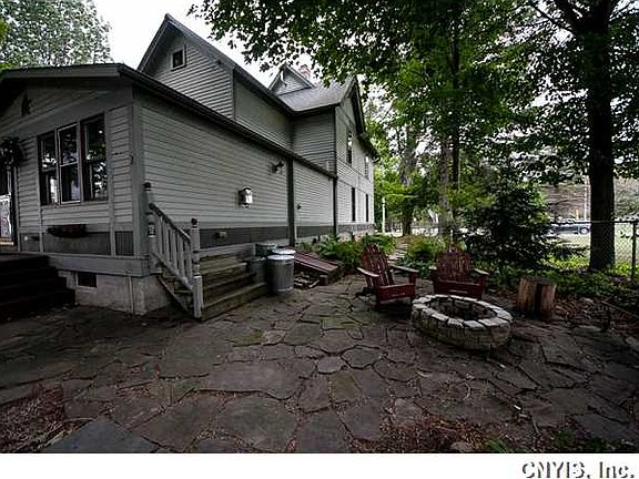 2nd image of 104 Owego St