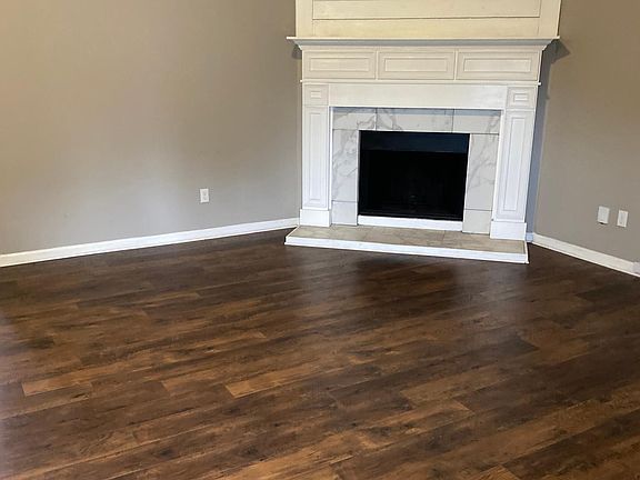 2nd image of 5224 Alexander St