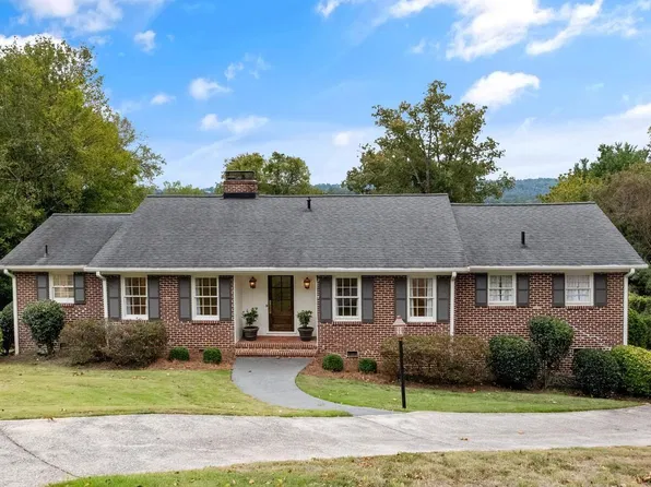156 Peachtree Rd, Birmingham, AL 35213