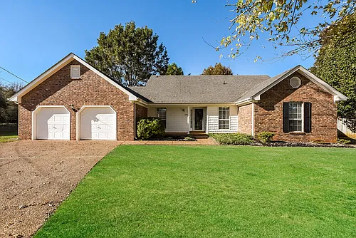 104 Carolina Ct Photo 1