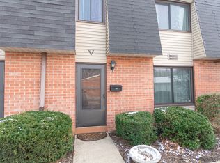 216 Moore Rd #3V, Avon Lake, OH 44012